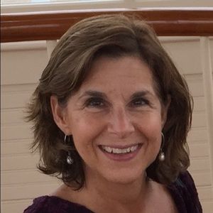 Meet your Posher, Laurie